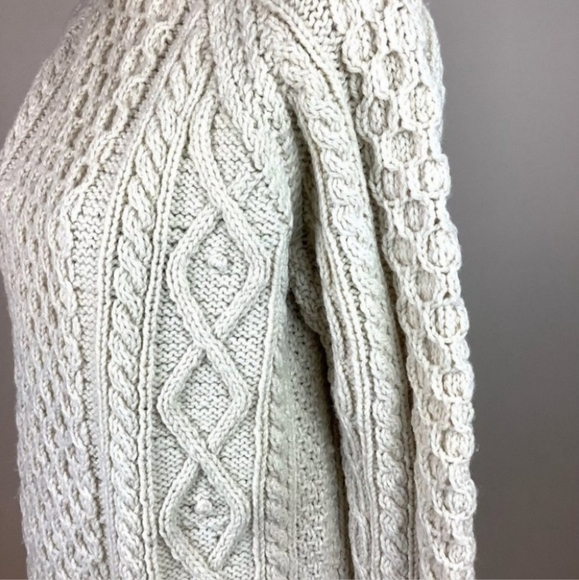 𝅺IRISH WOOL FISHERMAN CABLE CHUNKY KNIT HANDMADE OVERSIZED SWEATER - Picture 4 of 8